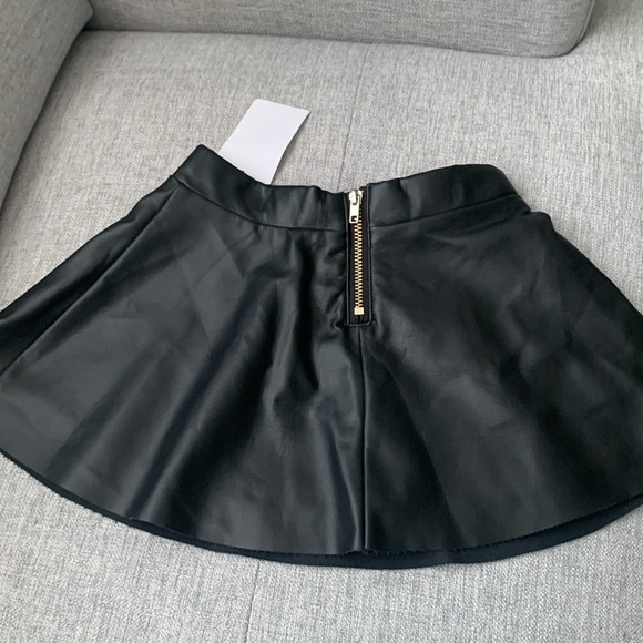 H@M NWT Black Skirt sz 2 - Picture 3 of 4